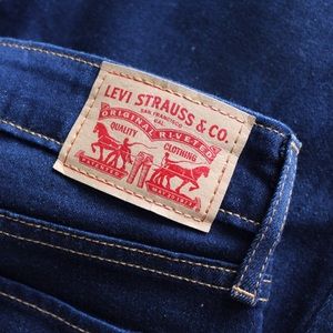 Levi’s skinny jeans, 712 slim